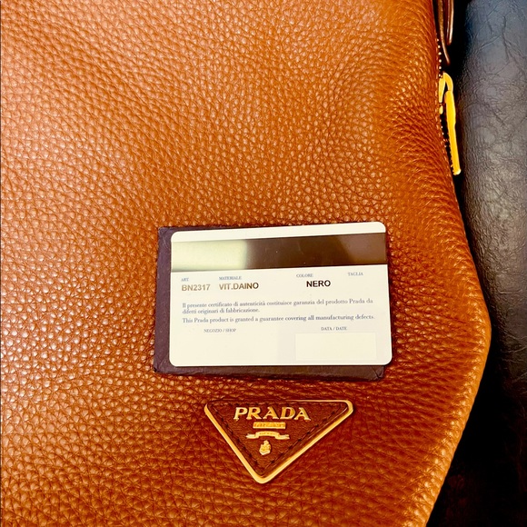 Authentic Prada Brown Leather Shoulder bag - Picture 3 of 9